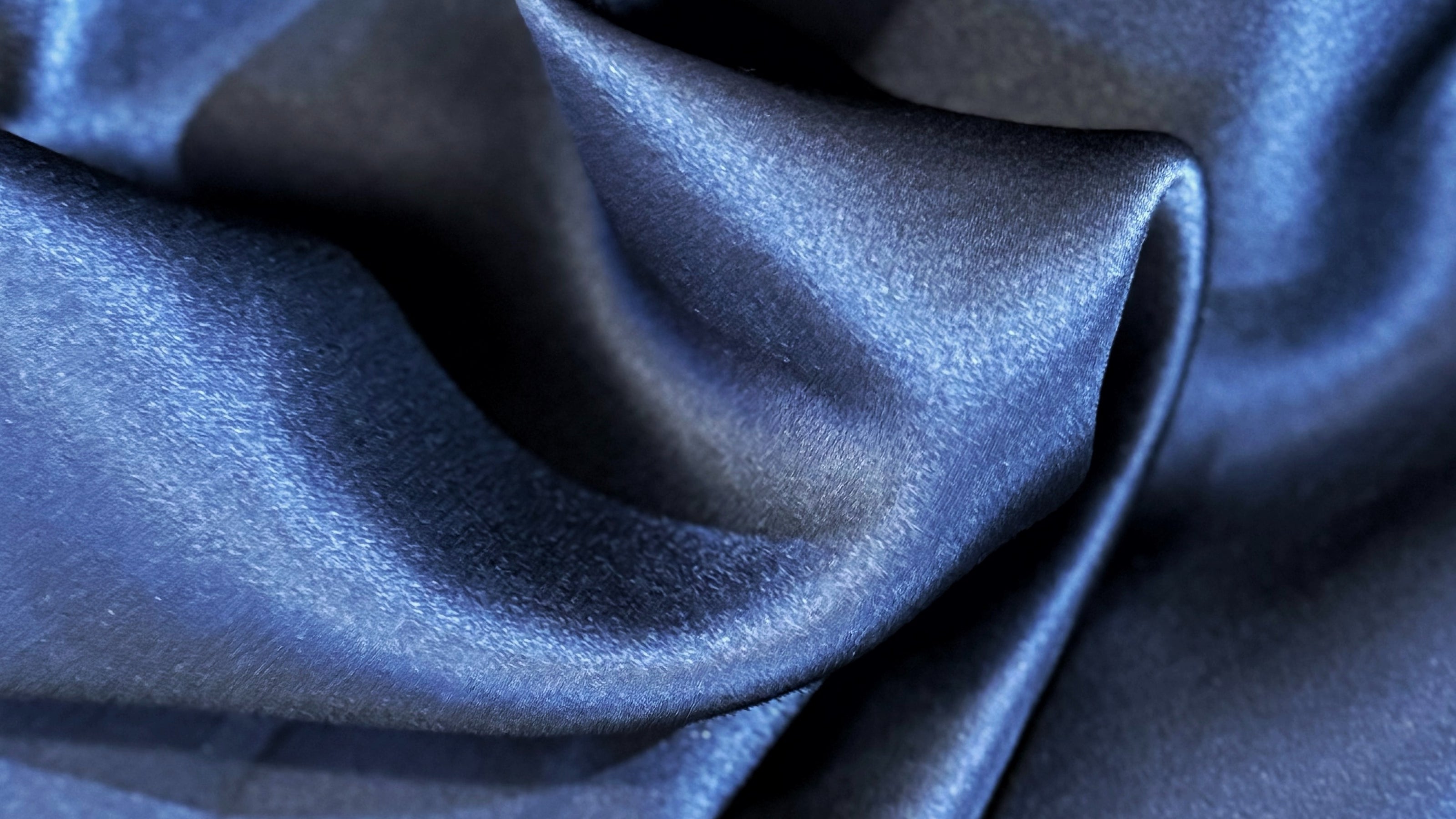 Tessuto blu scuro 100% seta 